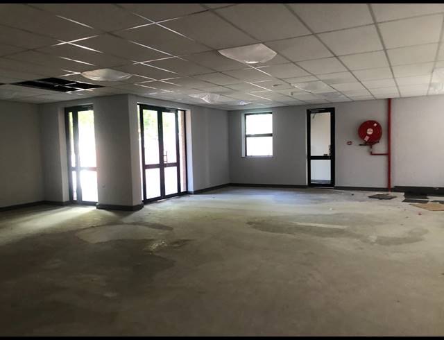 324M² OFFICE TO LET IN WAVERLEY